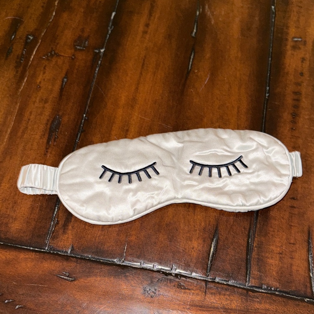 Slip Pure Silk Sleep Mask in Cream
